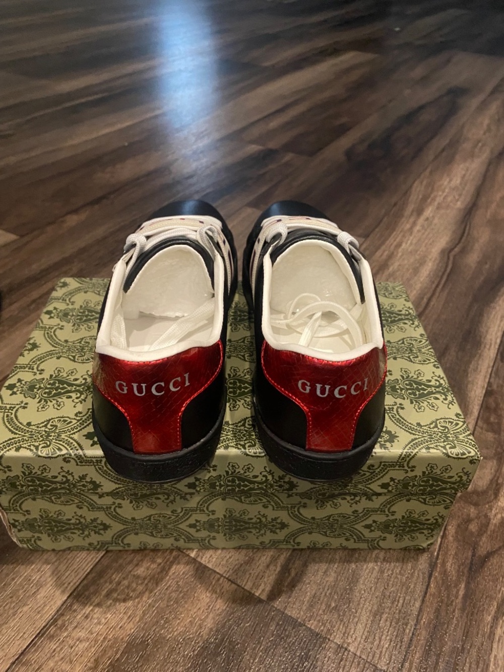 Shoes - Picture 4 of 8